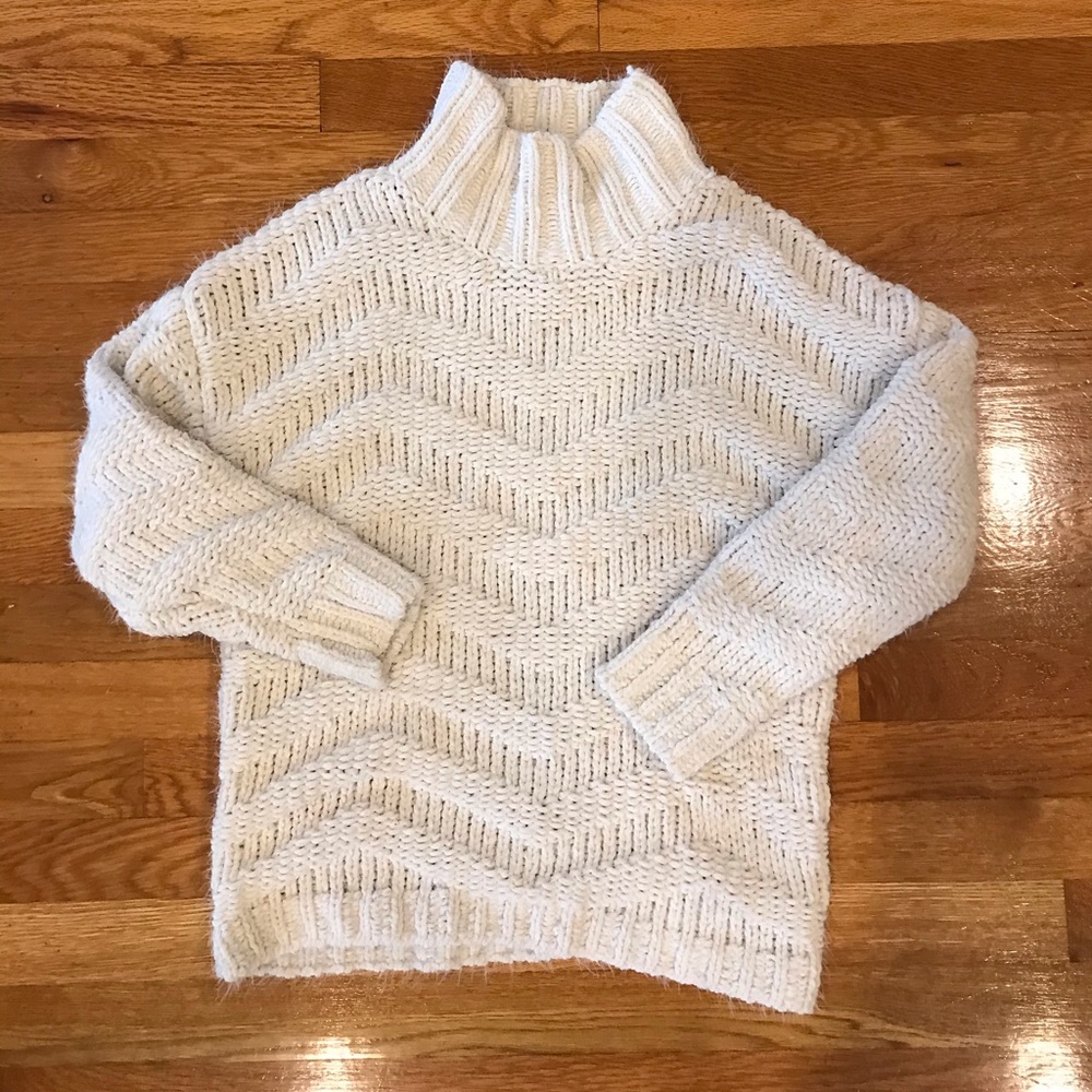 Chunk sweater NWOT, willow and wind brand